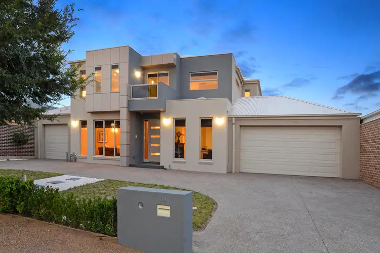 14 Shearwater Court, Taylors Hill VIC 3037
