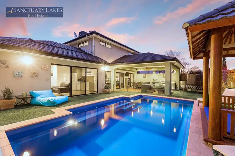 Second view of Homely house listing, 6 Bloomingdale Court, Sanctuary Lakes VIC 3030