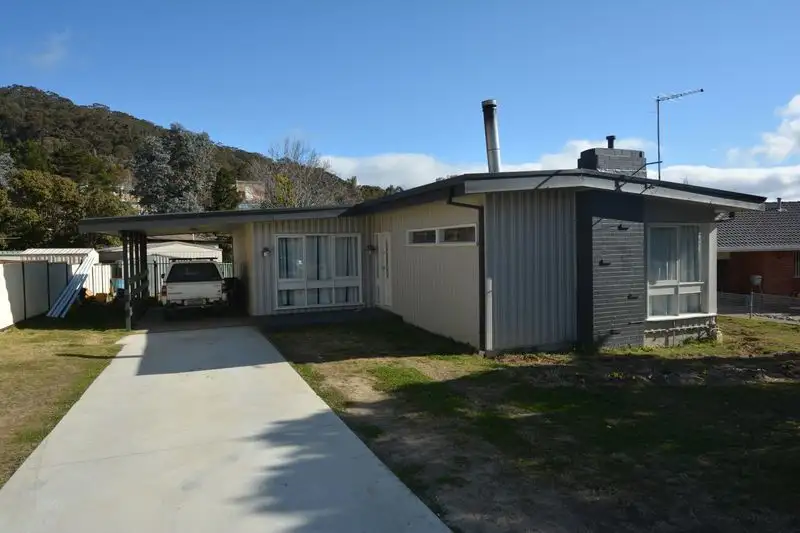 Main view of Homely house listing, 8 Wattle Grove, Lithgow NSW 2790