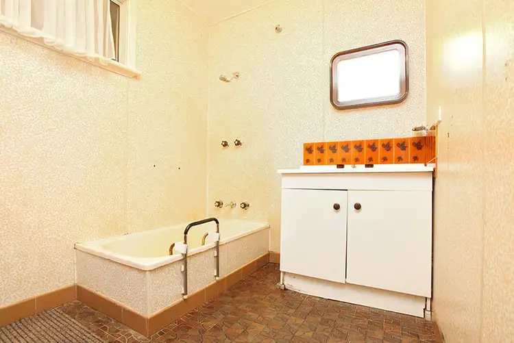 Sixth view of Homely house listing, 2 Bunyip Court, Goolwa SA 5214