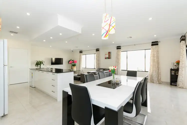 40 Hardey East Road, Wattle Grove WA 6107