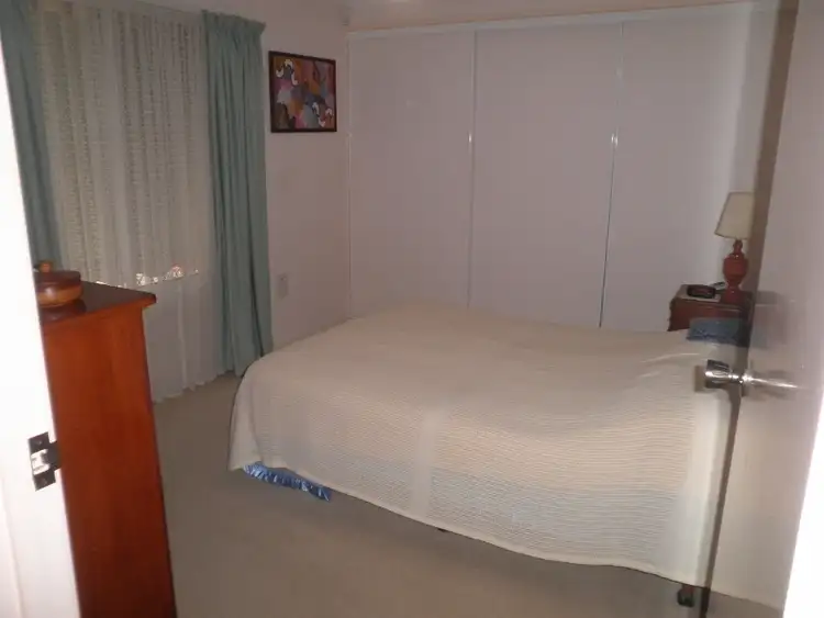 Fifth view of Homely unit listing, 2/66 Dalton Street, Kippa-ring QLD 4021