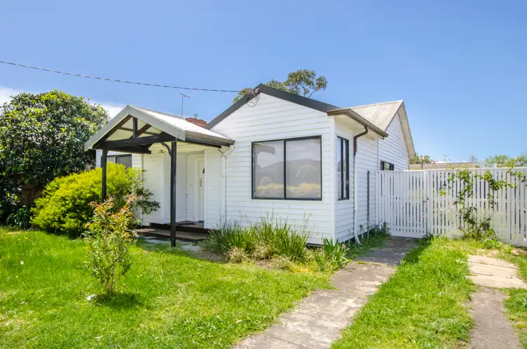 2 Charlotte Street, Newport VIC 3015