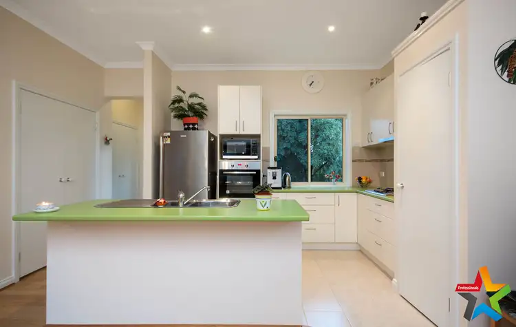 Third view of Homely unit listing, 4 Megan Place, Lilydale VIC 3140