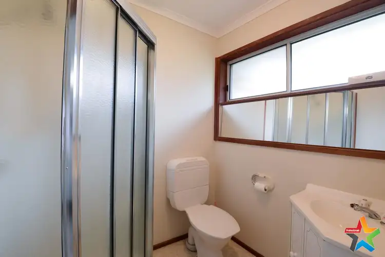 Fifth view of Homely house listing, 6 Cheviot Avenue, Coldstream VIC 3770