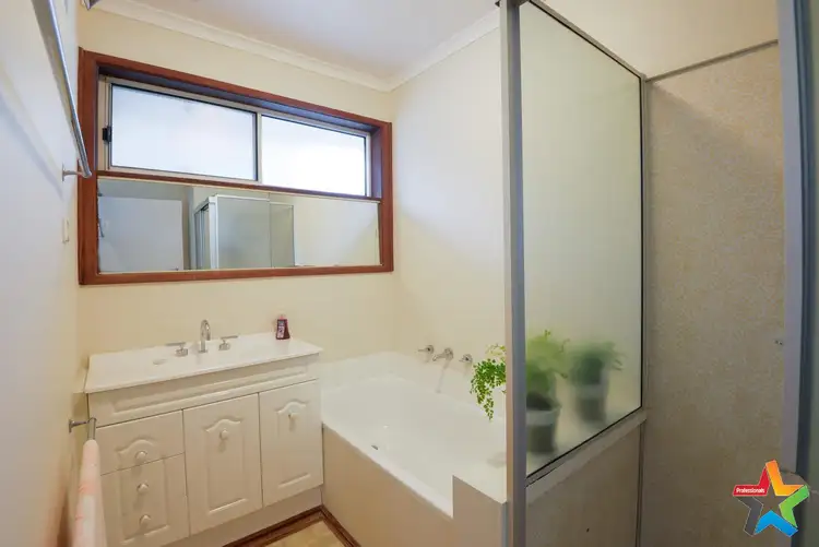 Sixth view of Homely house listing, 6 Cheviot Avenue, Coldstream VIC 3770