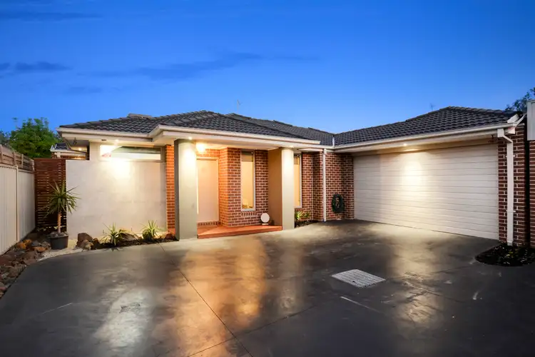 2/4 Bunya Court, Taylors Lakes VIC 3038