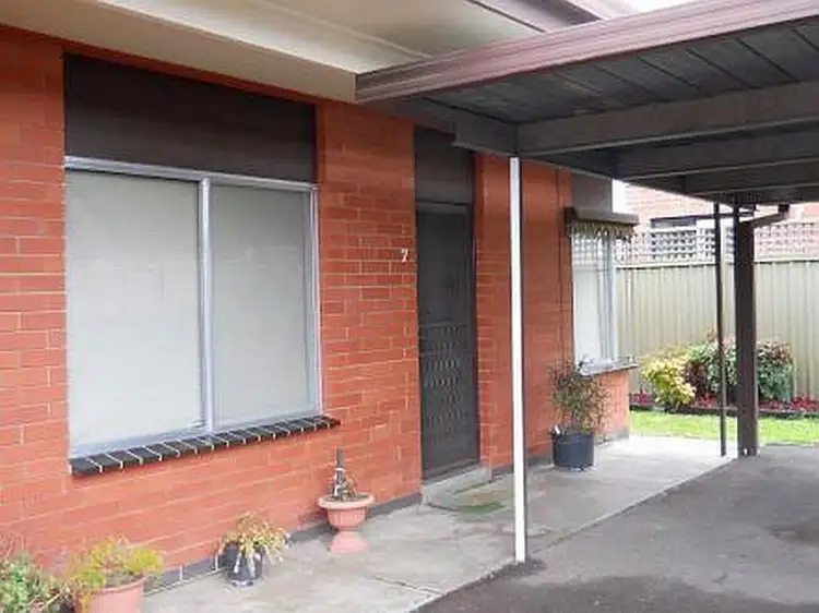 6 Erskine Street