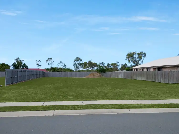 10 Banks Drive, Bowen QLD 4805