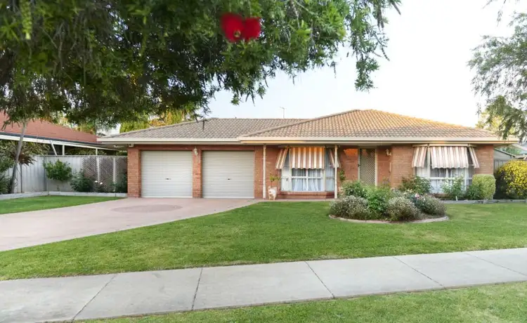 30 Silvan Crescent, Kialla VIC 3631
