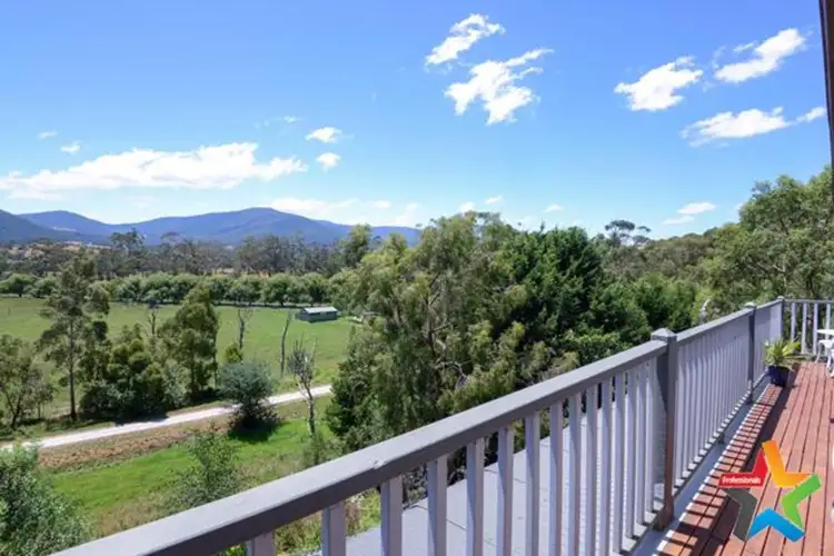 13 Alpine Boulevard, Launching Place VIC 3139