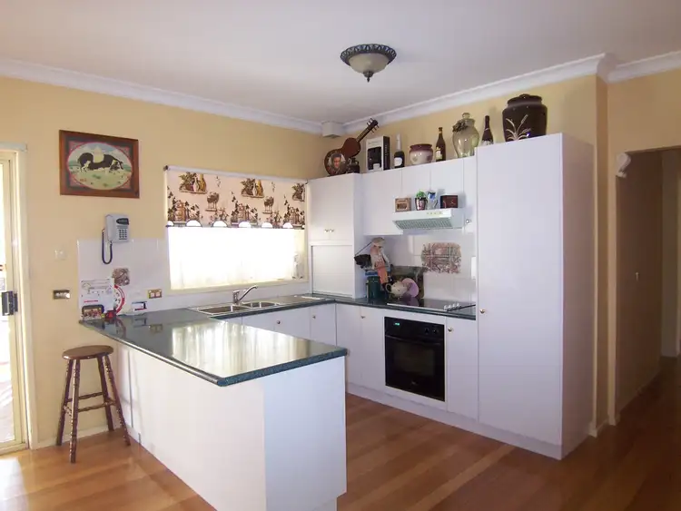 Sixth view of Homely house listing, 111a Murphy Street, Bendigo VIC 3550