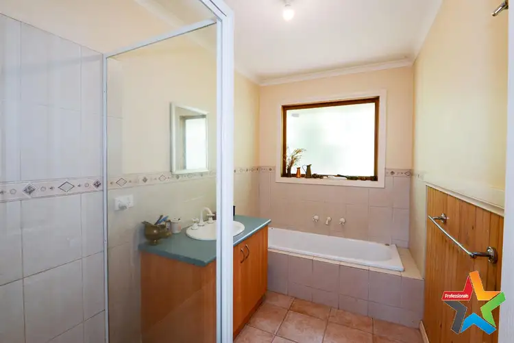 Fifth view of Homely house listing, 1/4 Douglas Parade, Yarra Junction VIC 3797