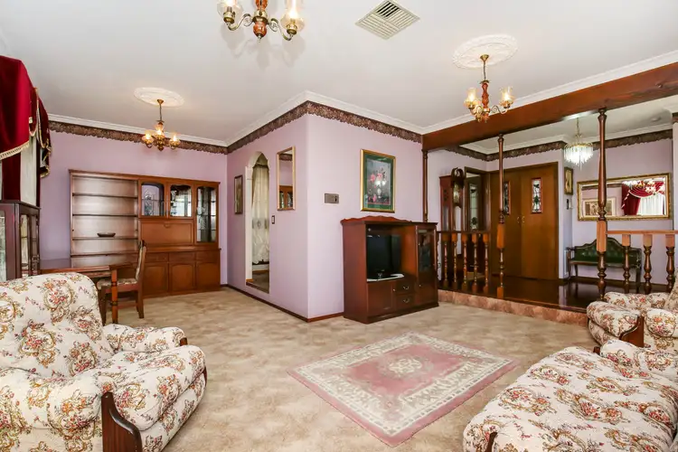 Sixth view of Homely house listing, 2 Strahan Court, Keilor Downs VIC 3038