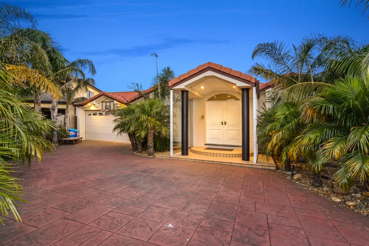 Main view of Homely house listing, 6 Lindsay Court, Taylors Lakes VIC 3038