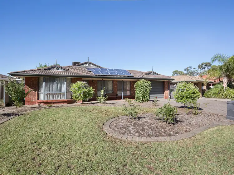 13 Mitchinson Grove, Pooraka SA 5095