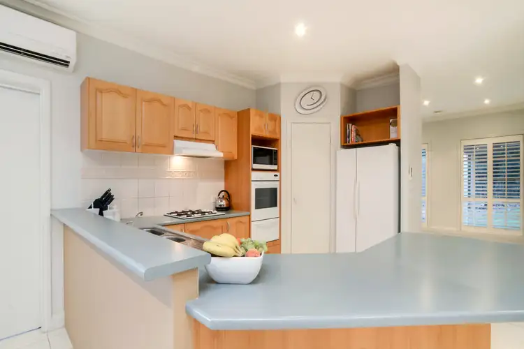 Fifth view of Homely house listing, 27 Sovereign Way, Hillside VIC 3037