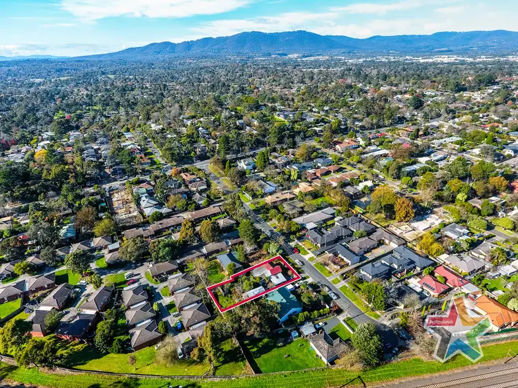 Fifth view of Homely house listing, 14 Emma Road, Croydon VIC 3136