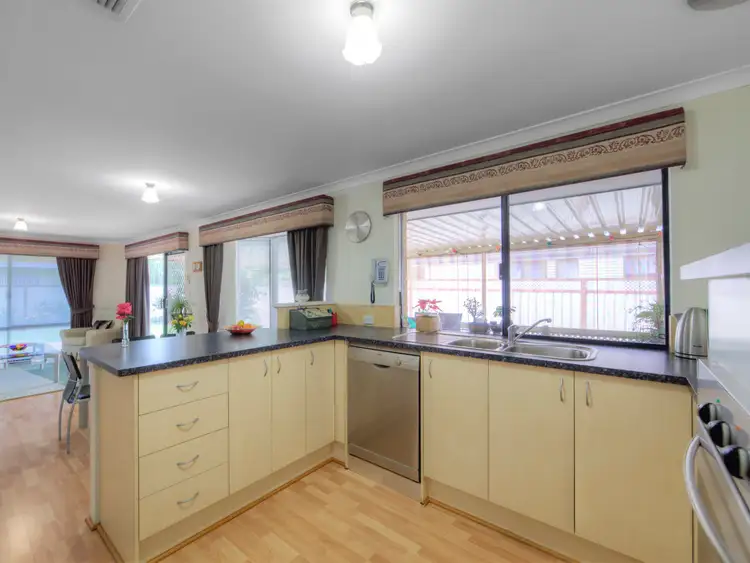 21 Russell Road, Maida Vale WA 6057