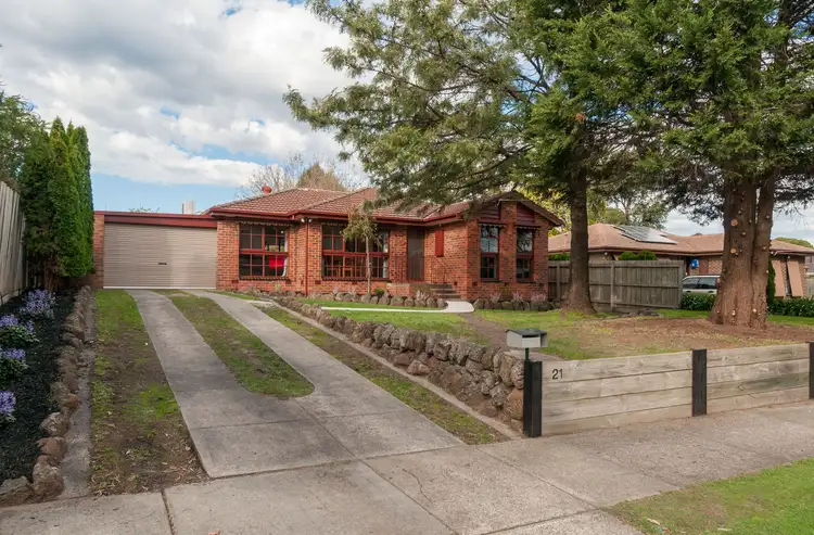 21 Falconer Crescent, Bayswater North VIC 3153