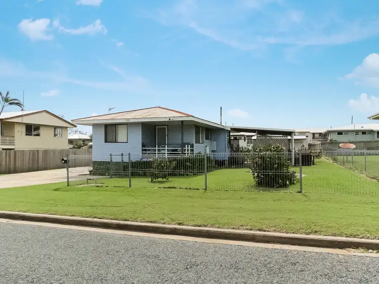 17 Rayner Street, Bowen QLD 4805