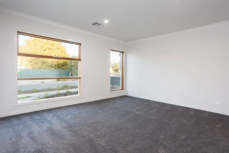 Sixth view of Homely house listing, 5 Courage Court, Strathfieldsaye VIC 3551