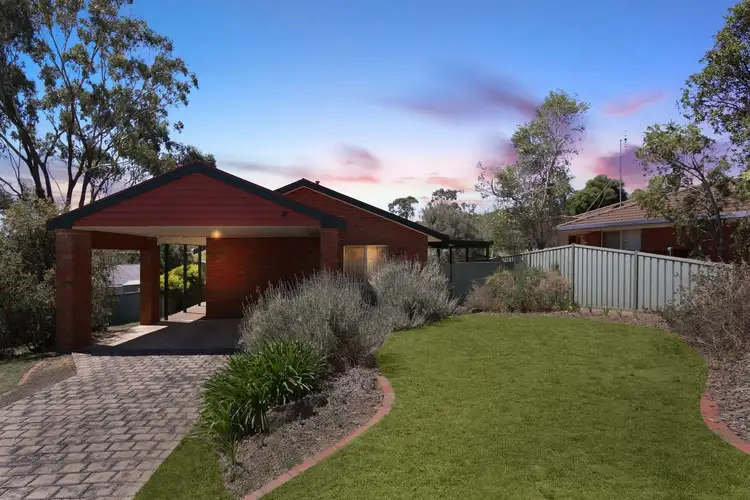 3 Proud Terrace, Flora Hill VIC 3550