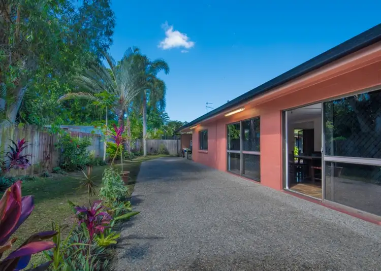 14 Nancy Street, Yorkeys Knob QLD 4878