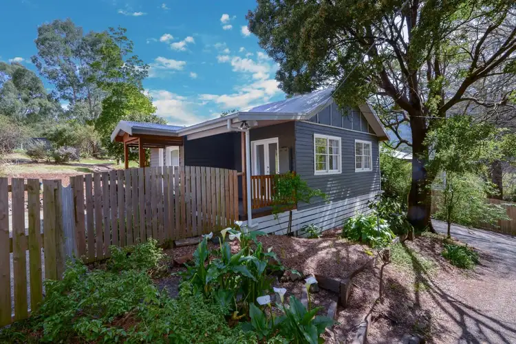 20 Old Warburton Road, Warburton VIC 3799