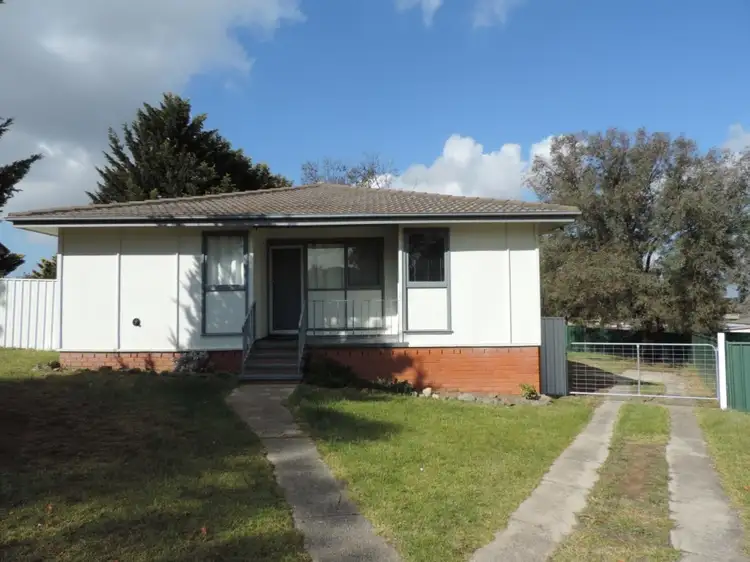 14 Strathallan Crescent, Goulburn NSW 2580