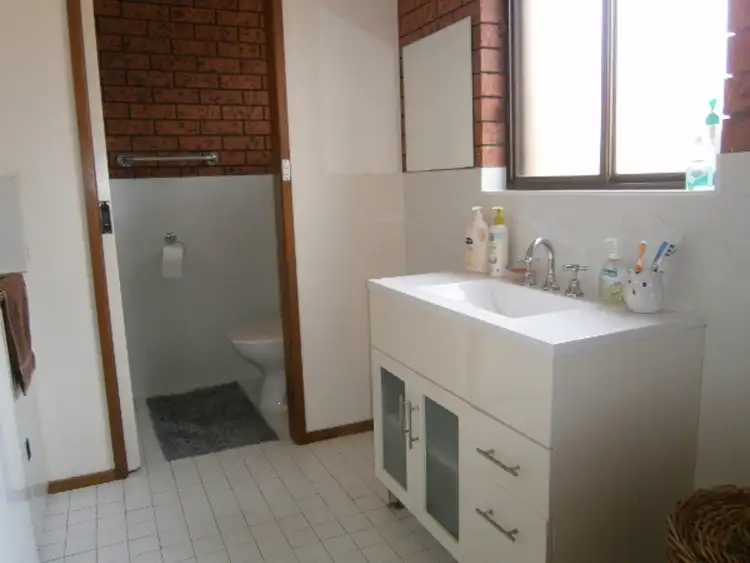 Fifth view of Homely house listing, 1/490 Campbell Street, Swan Hill VIC 3585