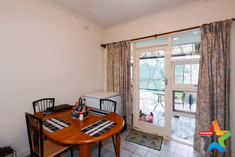 Fifth view of Homely house listing, 10 Elvian Road, Woori Yallock VIC 3139