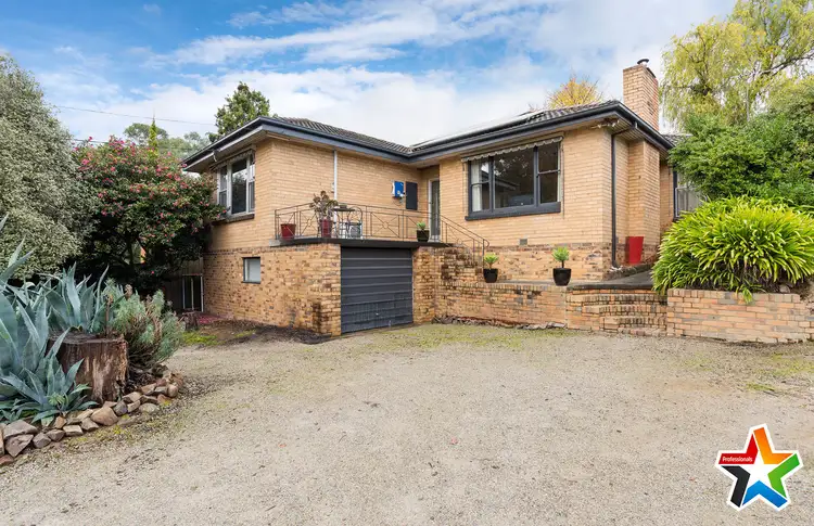 10 Rue de Gare, Wandin North VIC 3139