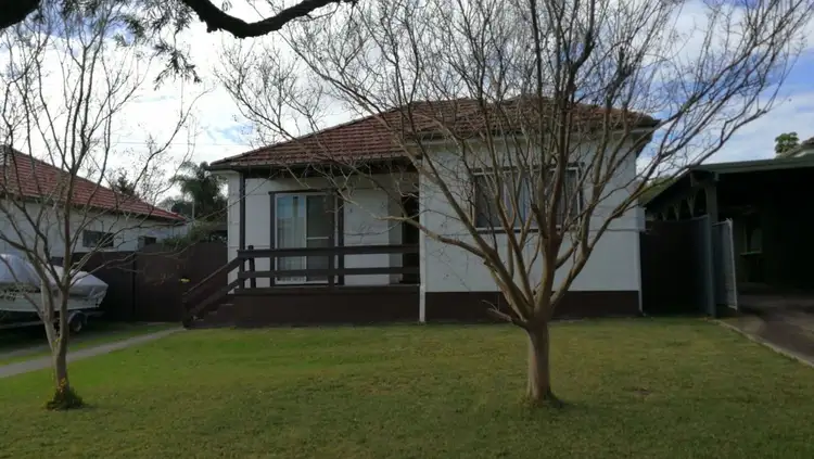 5 Hazelglen Avenue, Panania NSW 2213