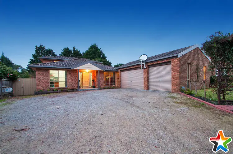 13 Partridge Way, Mooroolbark VIC 3138