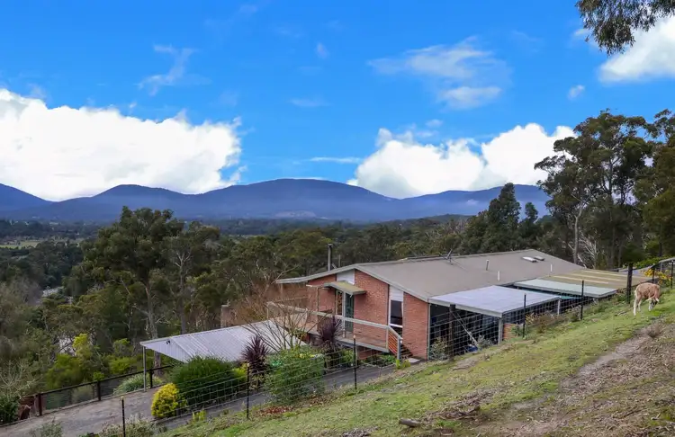 25 Victoria Street, Launching Place VIC 3139