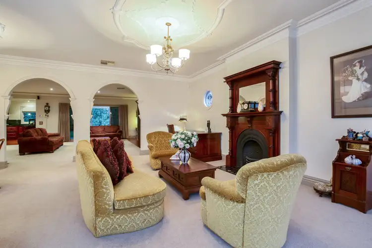 Sixth view of Homely house listing, 26 Sovereign Way, Hillside VIC 3037