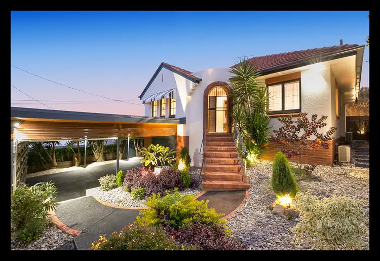 15 Justin Street, Holland Park West QLD 4121