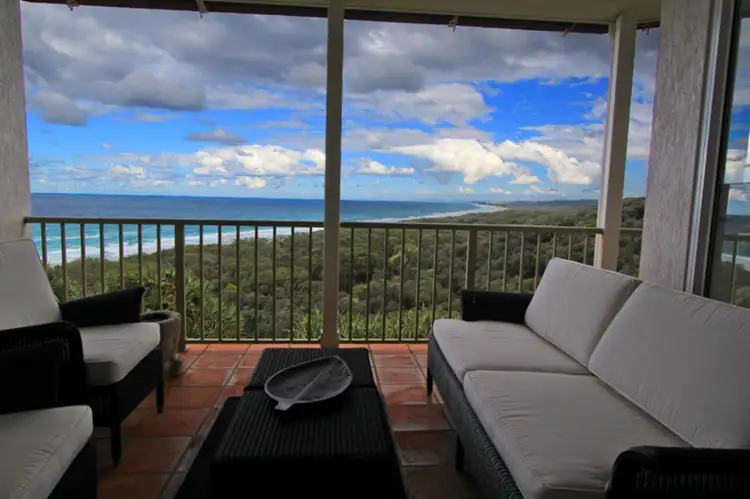Main view of Homely apartment listing, 19/11-13 Samarinda Way, Point Lookout QLD 4183
