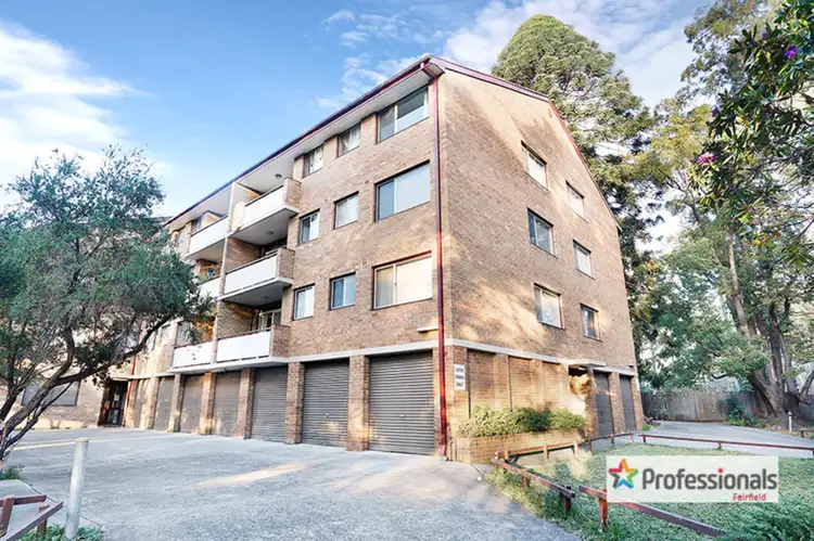 31/127 The Crescent, Fairfield NSW 2165
