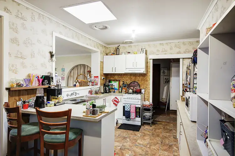 Fifth view of Homely house listing, 3 Banksia Court, Newcomb VIC 3219