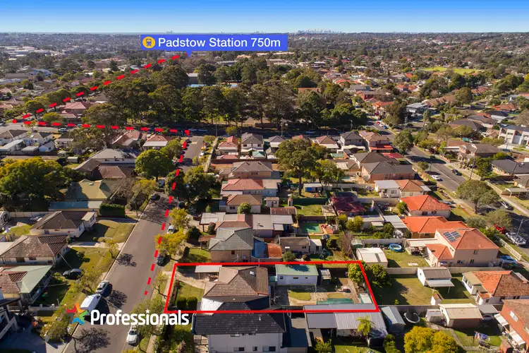 13 School Parade, Padstow NSW 2211