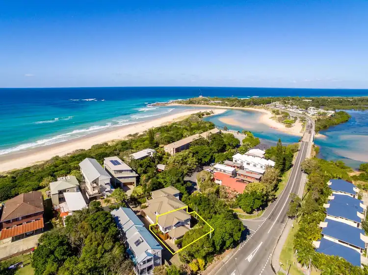 Main view of Homely townhouse listing, 1/26- 28 Tweed Coast Road, Hastings Point NSW 2489