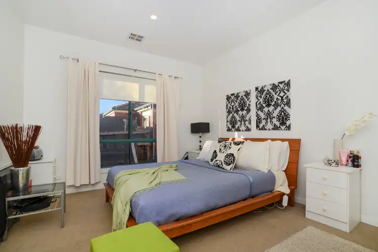 Seventh view of Homely house listing, 17 Penlow Court, Hillside VIC 3037