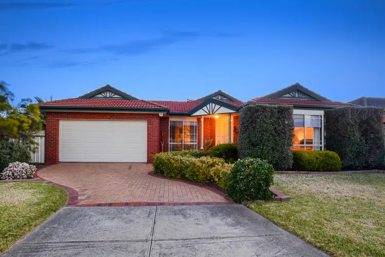 20 Honeysuckle Avenue, Hillside VIC 3037