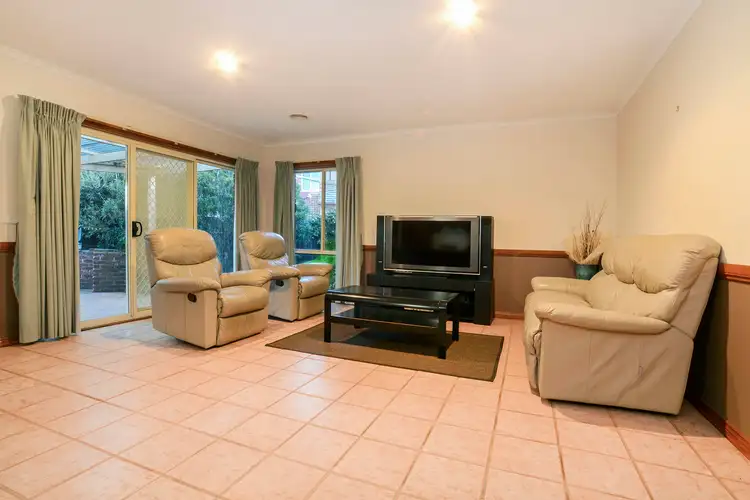 Fifth view of Homely house listing, 20 Honeysuckle Avenue, Hillside VIC 3037