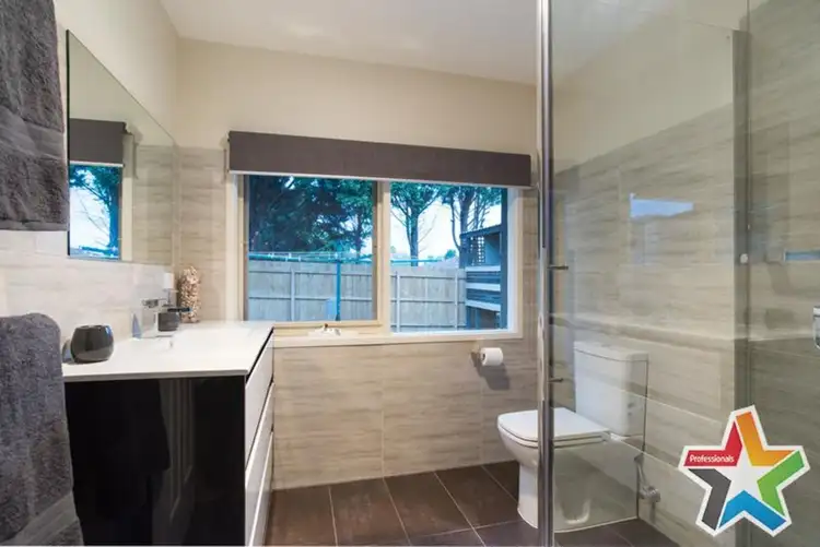 Sixth view of Homely house listing, 31 Barker Drive, Mooroolbark VIC 3138