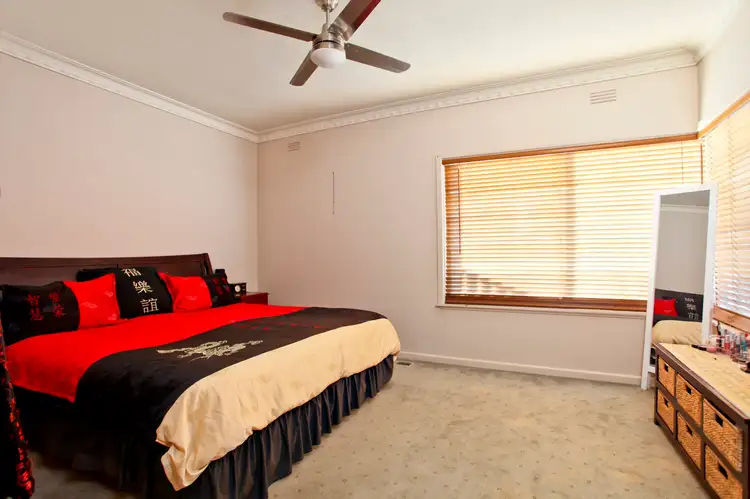 Fifth view of Homely house listing, 122 Havlin Street West, Quarry Hill VIC 3550