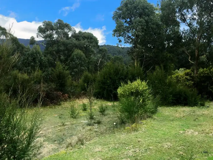 6 Acacia Court, Mcmahons Creek VIC 3799