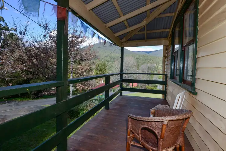 15 Upper Blackwood Avenue, Warburton VIC 3799